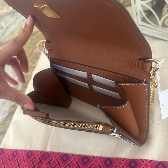 Tory Burch Emerson Chain Wallet Crossbody BEGE REA LOPARO205/498 - Picture 9 of 10